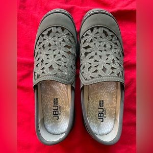 Jambu JBU shoes. Good condition!! Size 7.5.